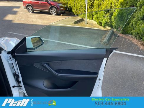 Used 2022 Tesla Model Y Performance AWD/4WD image 45