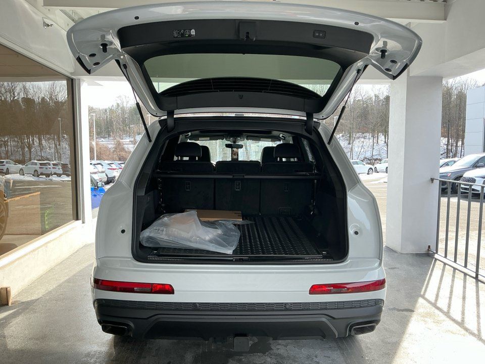 Certified 2026 Audi Q7 3.0T Premium Plus w/ Premium Plus Package AWD/4WD image 14