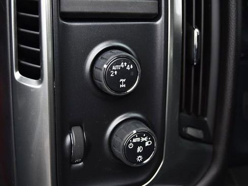 Used 2018 Chevrolet Silverado 1500 LT w/ All Star Edition image 9