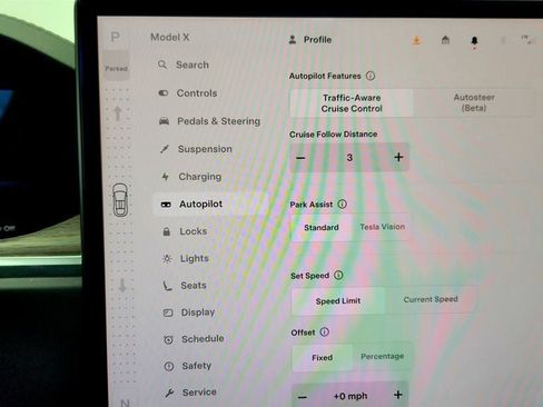 Used 2022 Tesla Model X image 21