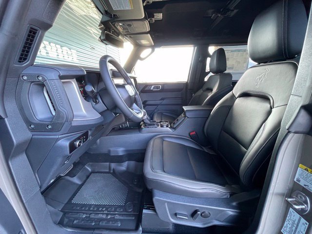 New 2026 Ford Bronco Outer Banks w/ Sasquatch Package AWD/4WD image 8