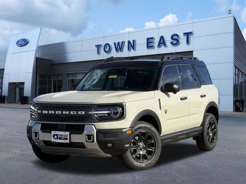 New 2025 Ford Bronco Sport Badlands w/ Badlands Tech Package image 24