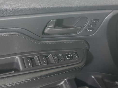 Used 2025 Honda Odyssey Sport-L image 14