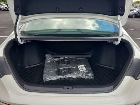 Used 2023 Honda Accord Touring image 39
