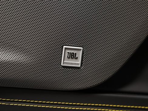 Used 2018 Ferrari GTC4Lusso image 70