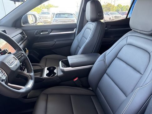 New 2027 GMC Terrain Elevation w/ Elevation Premium Package FWD image 5