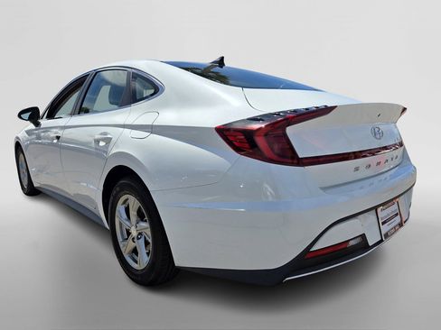 Used 2022 Hyundai Sonata SE w/ Cargo Package FWD image 3