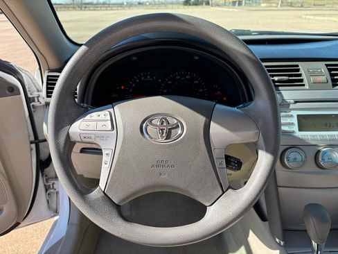 Used 2008 Toyota Camry LE image 15