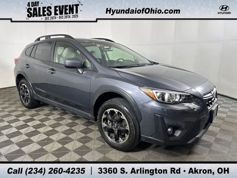 Used 2023 Subaru Crosstrek 2.0i Premium image 1