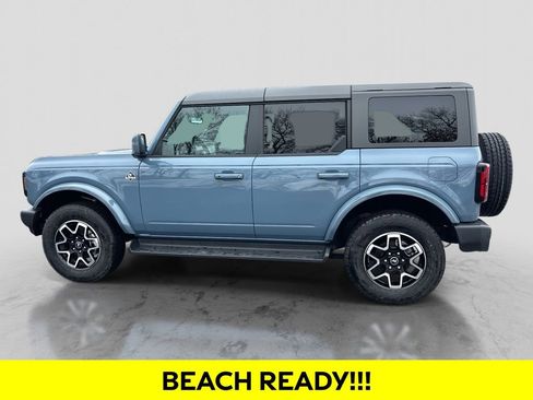 Used 2025 Ford Bronco Outer Banks image 2