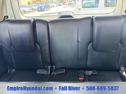 Used 2024 Nissan Armada SL w/ Captain's Chairs Package AWD/4WD image 18
