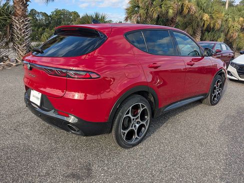 Used 2024 Alfa Romeo Tonale Veloce w/ Active Assist Package AWD/4WD image 4