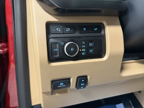 Used 2024 Ford F350 Lariat w/ Lariat Ultimate Package AWD/4WD image 21