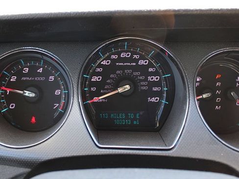 Used 2011 Ford Taurus SEL w/ 201A Rapid Spec Order Code FWD image 9
