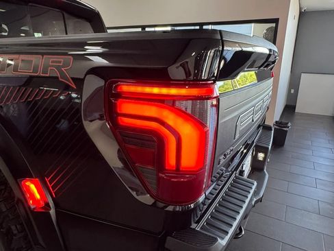 Used 2025 Ford F150 Raptor AWD/4WD image 81