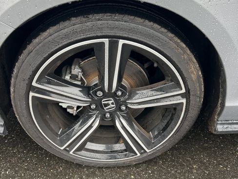 Used 2023 Honda Accord Sport image 7