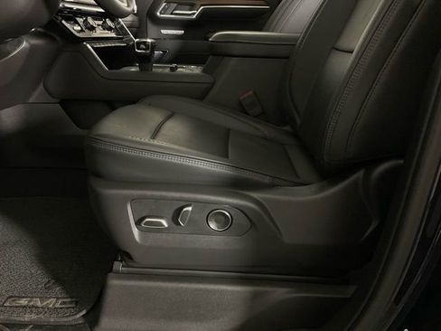Used 2025 GMC Sierra 1500 Denali w/ Denali Reserve Package image 32