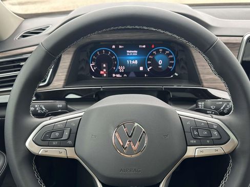 New 2026 Volkswagen Atlas SEL AWD/4WD image 17