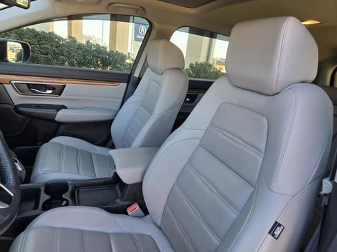 Used 2019 Honda CR-V Touring image 10