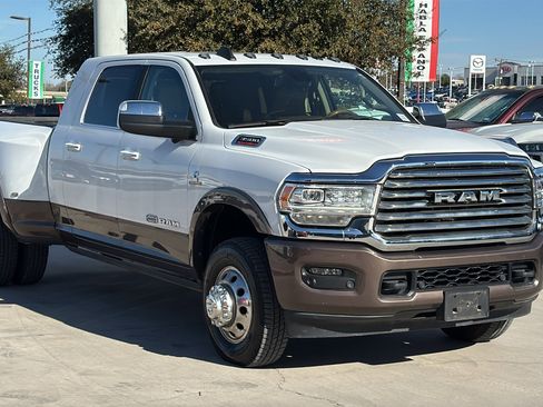Used 2020 RAM 3500 Limited image 8