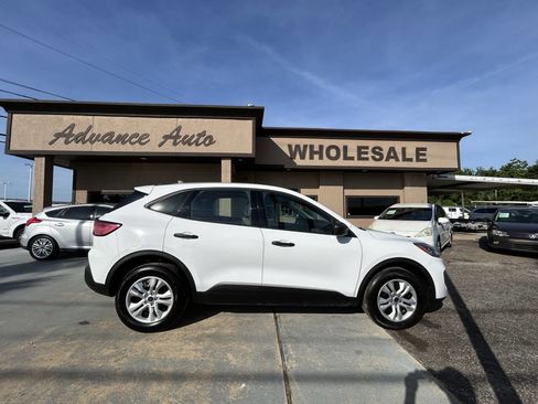 Used 2022 Ford Escape S AWD/4WD image 1