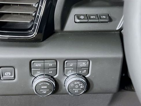 Certified 2026 GMC Sierra 1500 AT4X image 9