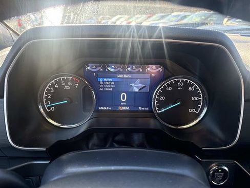 Certified 2022 Ford F150 XLT w/ Equipment Group 302A High image 33