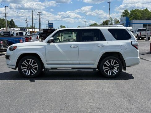Certified 2023 Toyota 4Runner Limited AWD/4WD image 2