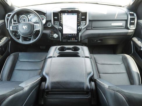 Used 2025 RAM 1500 Laramie AWD/4WD image 18