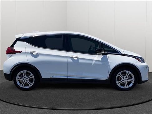 Used 2021 Chevrolet Bolt LT FWD image 4