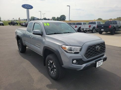 Used 2020 Toyota Tacoma TRD Off-Road image 7