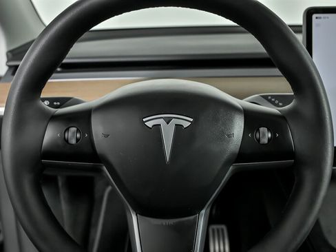 Used 2022 Tesla Model Y Performance AWD/4WD image 23
