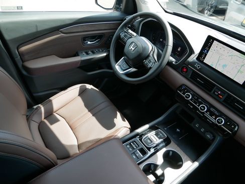 New 2027 Honda HR-V EX-L image 16