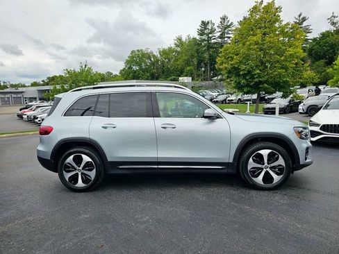 New 2026 Mercedes-Benz GLB 250 4MATIC image 7