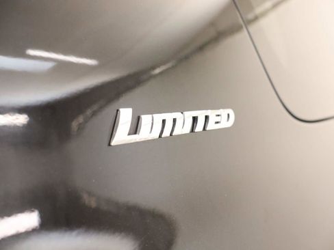 Used 2019 Toyota 4Runner Limited image 21