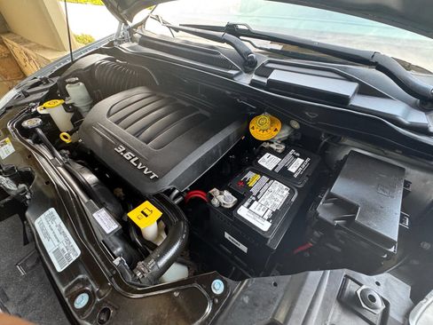 Used 2019 Dodge Grand Caravan SE w/ UConnect Hands-Free Group FWD image 30