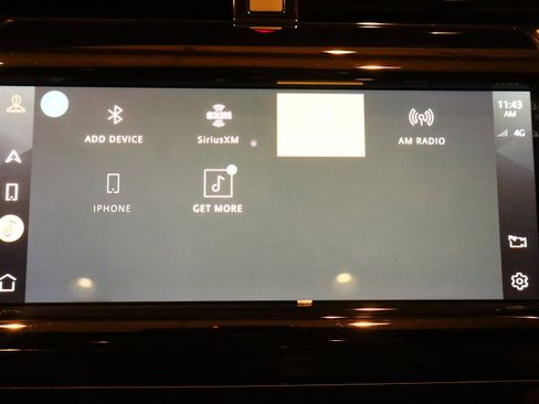 Used 2021 Land Rover Discovery Sport S image 32