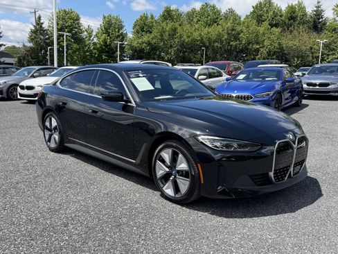Certified 2023 BMW i4 eDrive35 RWD image 3