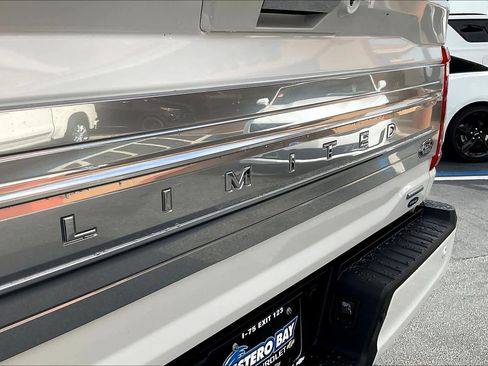 Used 2021 Ford F150 Limited image 9