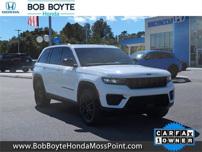 Used 2024 Jeep Grand Cherokee Altitude