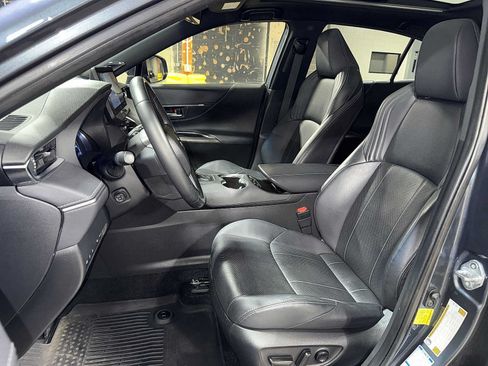 Used 2022 Toyota Venza Limited w/ Advanced Technology Package AWD/4WD image 15