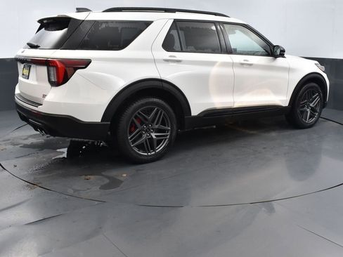 New 2026 Ford Explorer ST w/ Sun And Sound Package image 4