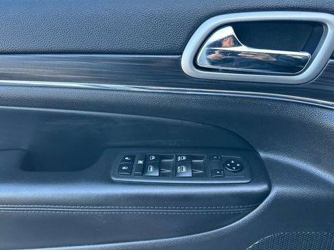 Used 2019 Jeep Grand Cherokee Limited image 8