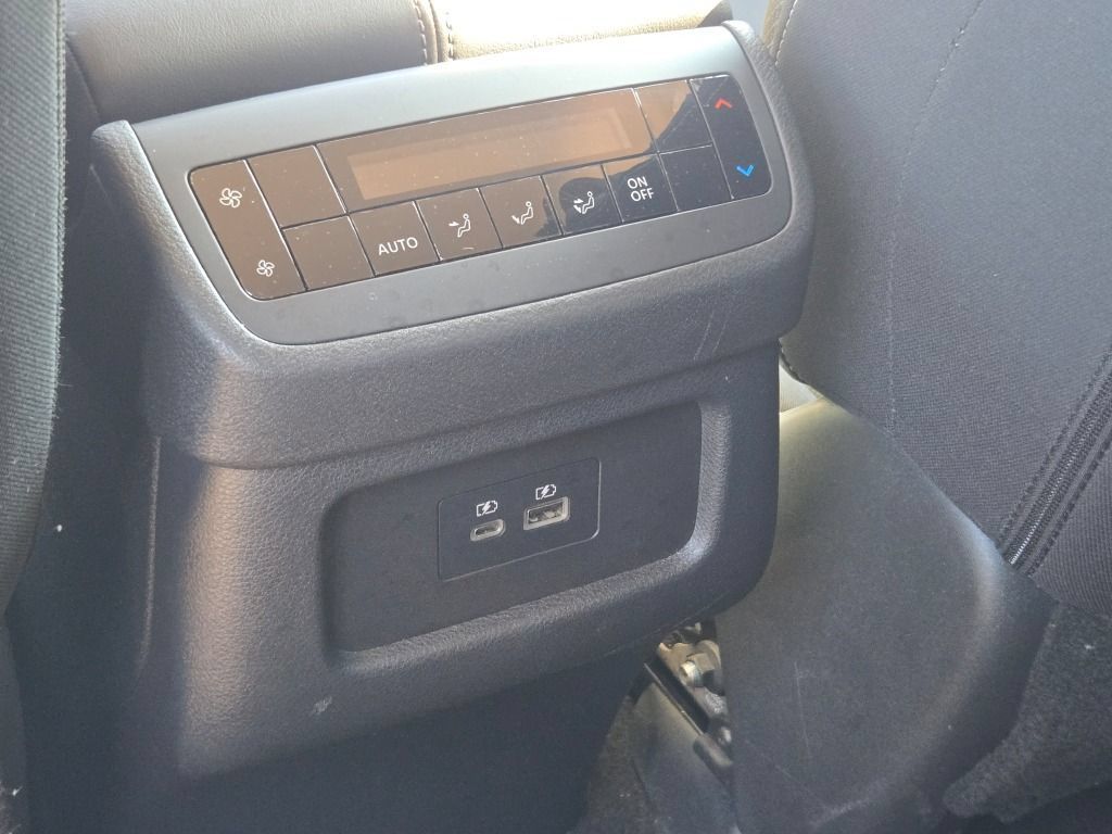 Used 2025 Nissan Pathfinder SV AWD/4WD image 20