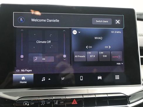 Used 2022 Jeep Compass Limited w/ Sun and Sound Group image 11