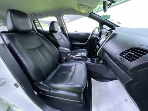 Used 2013 Nissan Leaf SL w/ Premium Pkg image 30