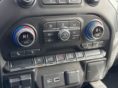 Used 2020 Chevrolet Silverado 1500 LT Trail Boss image 30