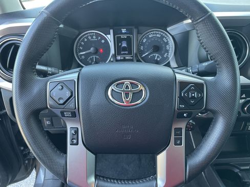 Used 2023 Toyota Tacoma SR5 AWD/4WD image 16