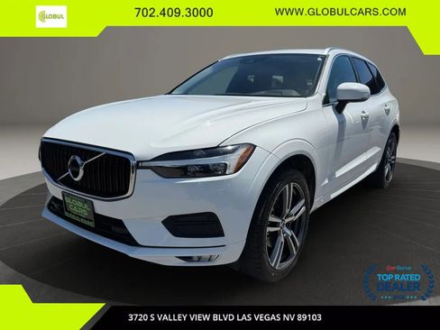 Used 2021 Volvo XC60 T5 Momentum w/ Premium Package FWD image 1