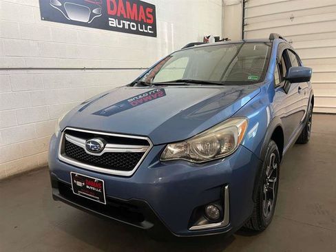 Used 2017 Subaru Crosstrek 2.0i Premium AWD/4WD image 38